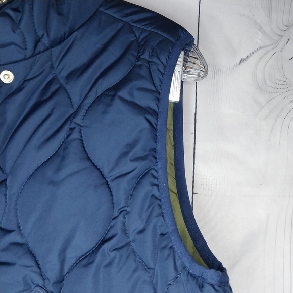 J.Crew Signature Puffer Vest Size S - Picture 3 of 12